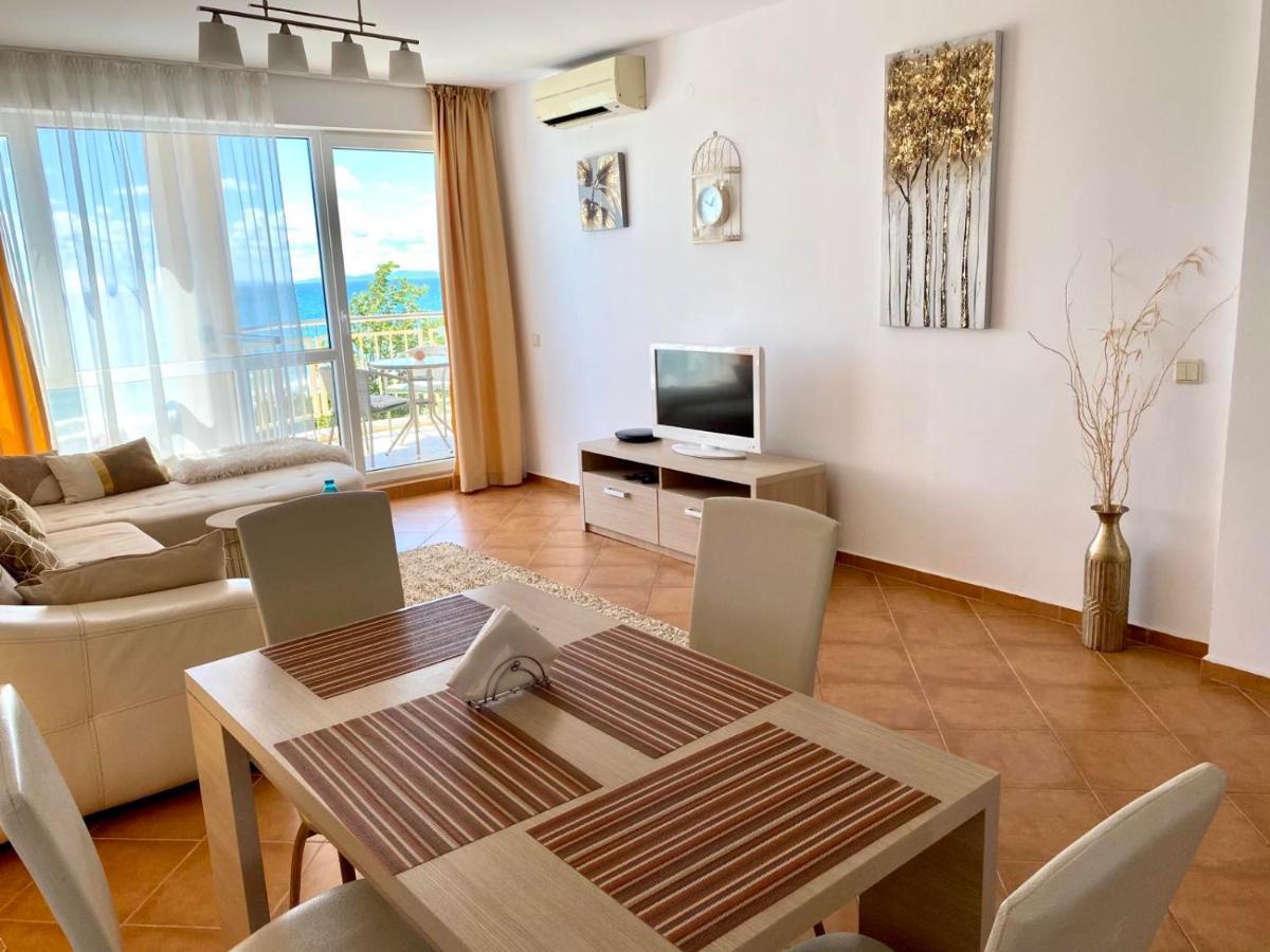 Apartments Bellevue Равда Екстер'єр фото