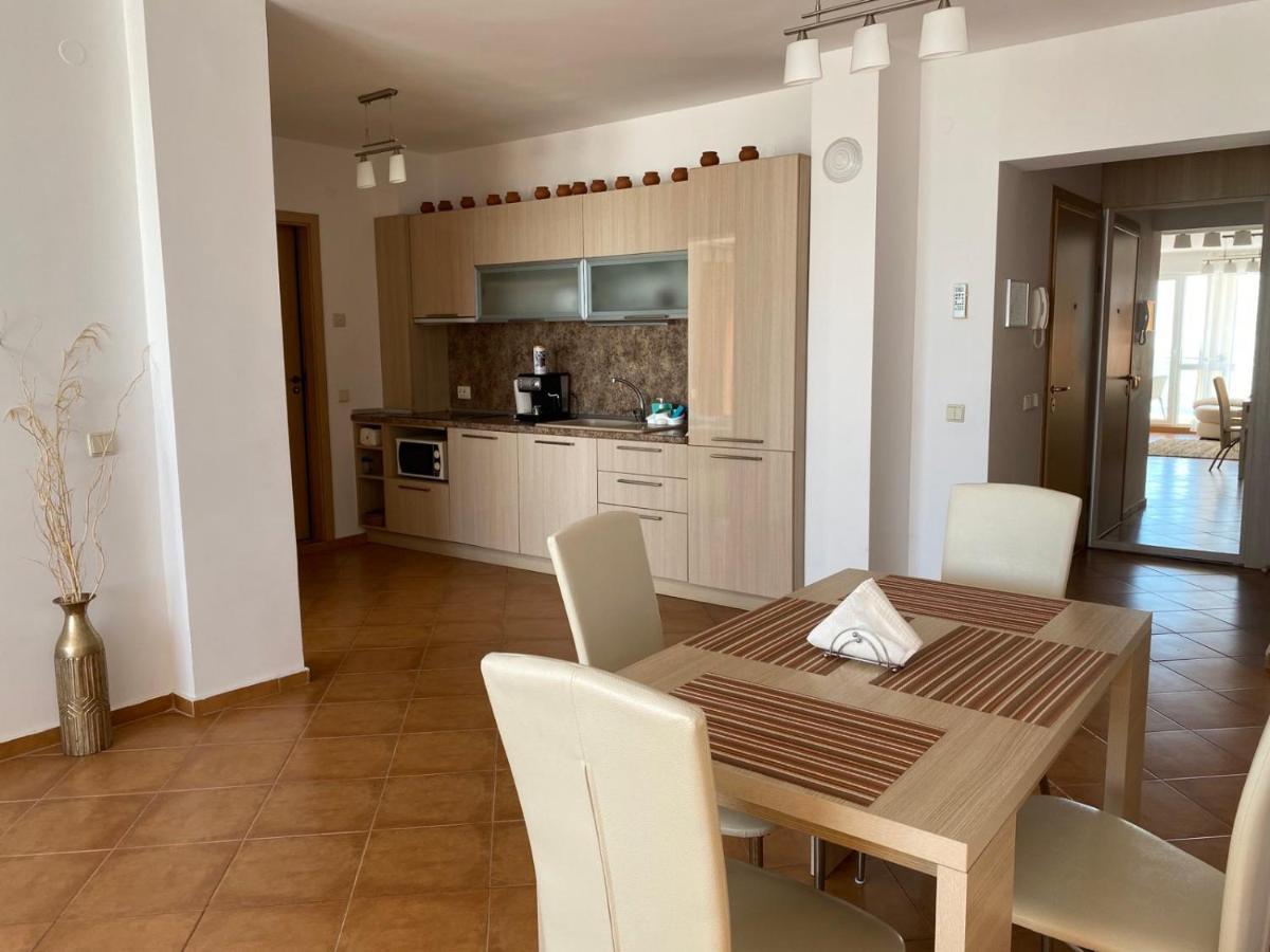 Apartments Bellevue Равда Екстер'єр фото