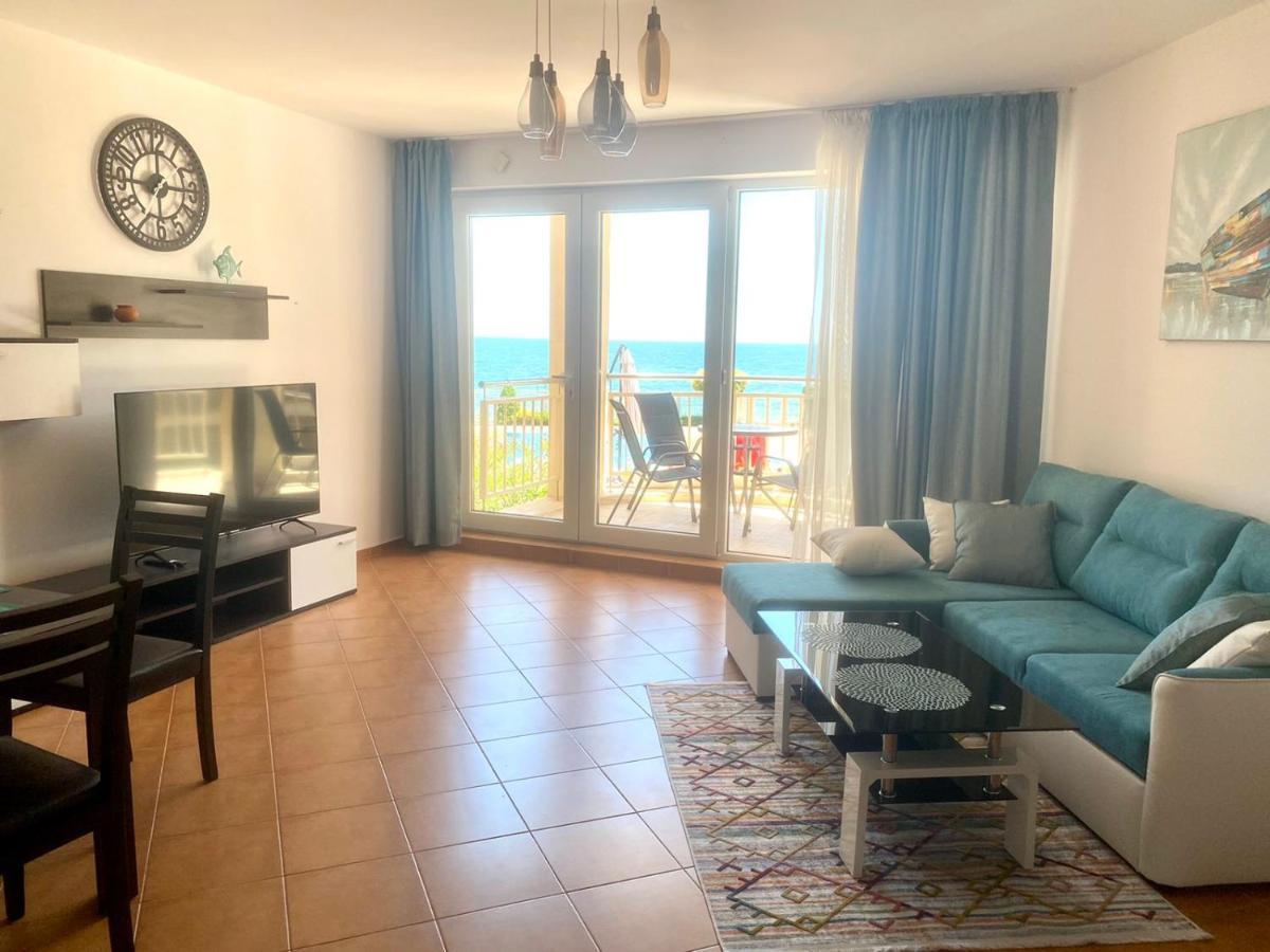 Apartments Bellevue Равда Екстер'єр фото