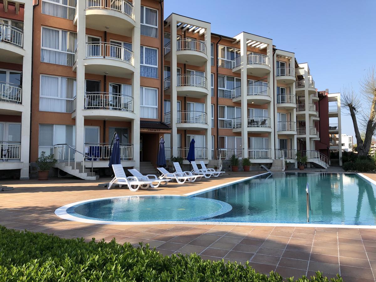 Apartments Bellevue Равда Екстер'єр фото